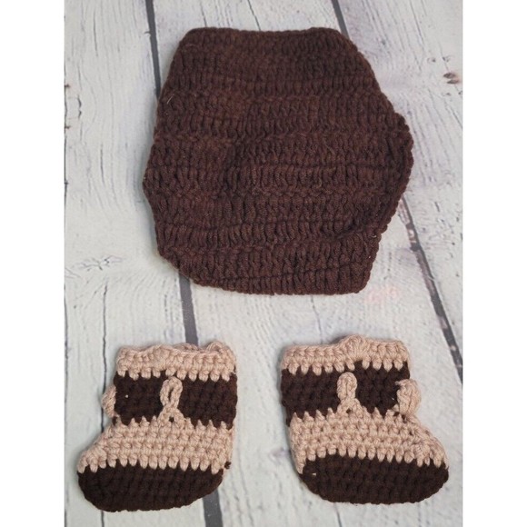Crocheted Newborn Diaper Cover with Matching Crocheted Booties Brown & Beige - Picture 2 of 2